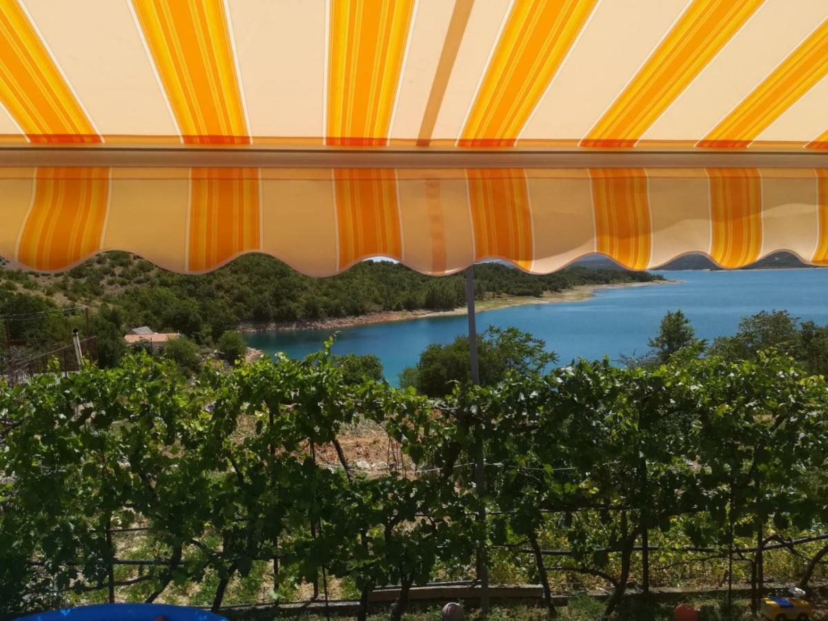 Holiday Home Marija Vrlika Экстерьер фото